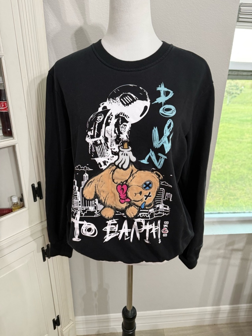 BKYS - Pull&Bear - Black Graphic Crewneck Sweatshirt with Teddy Bear Design